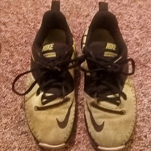 Nike boys play shoes